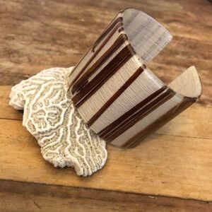 Acrylic natural Cuff with straw. Sm